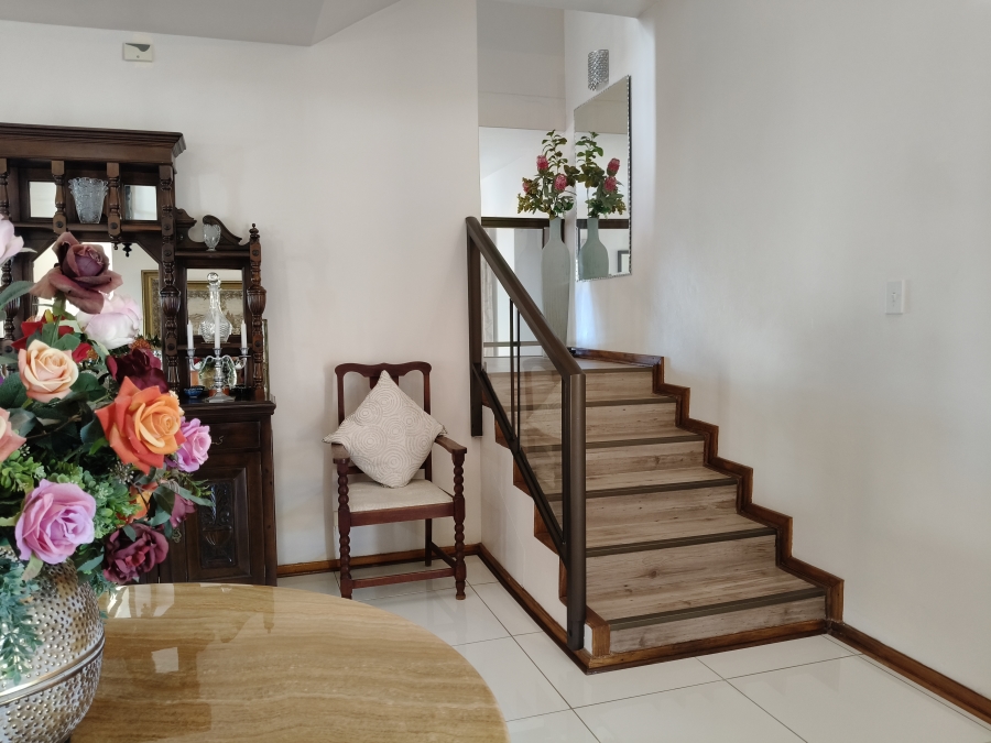 4 Bedroom Property for Sale in Wavecrest Eastern Cape